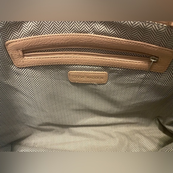 Steve Madden faux leather tote - Picture 11 of 14